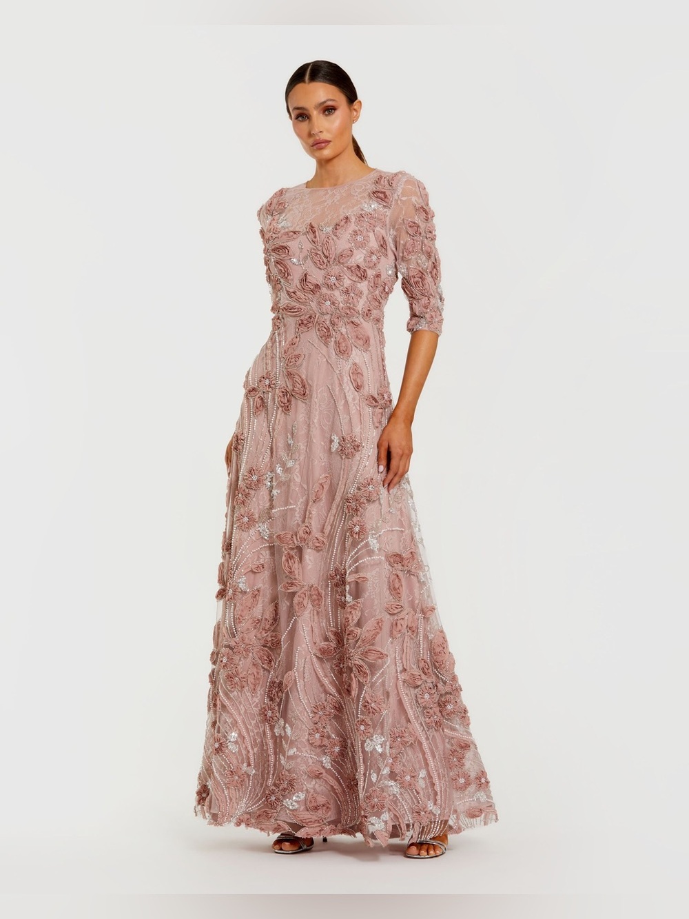 MAC DUGGAL
Petite Pink High Neck Embellished Lace Gown with 3/4 Sleeves Size 20
